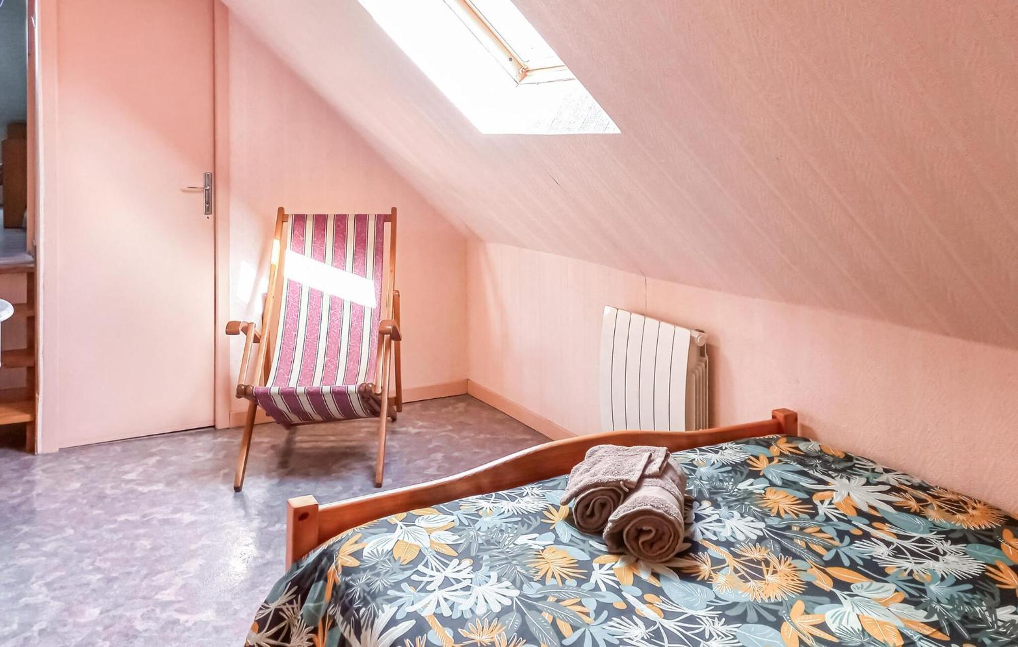 3 Bedroom Awesome Home In Lézardrieux エクステリア 写真