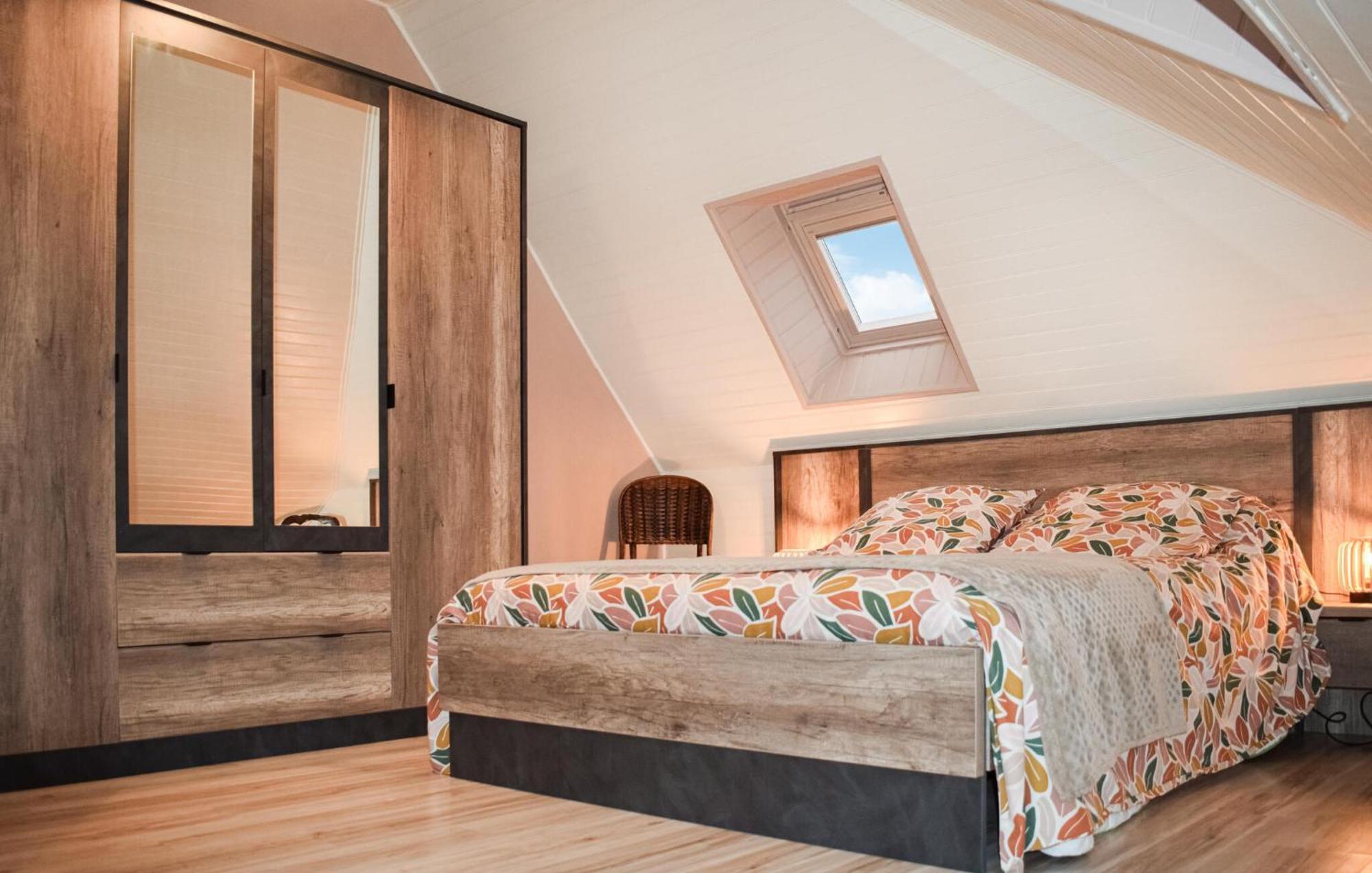 3 Bedroom Awesome Home In Lézardrieux エクステリア 写真