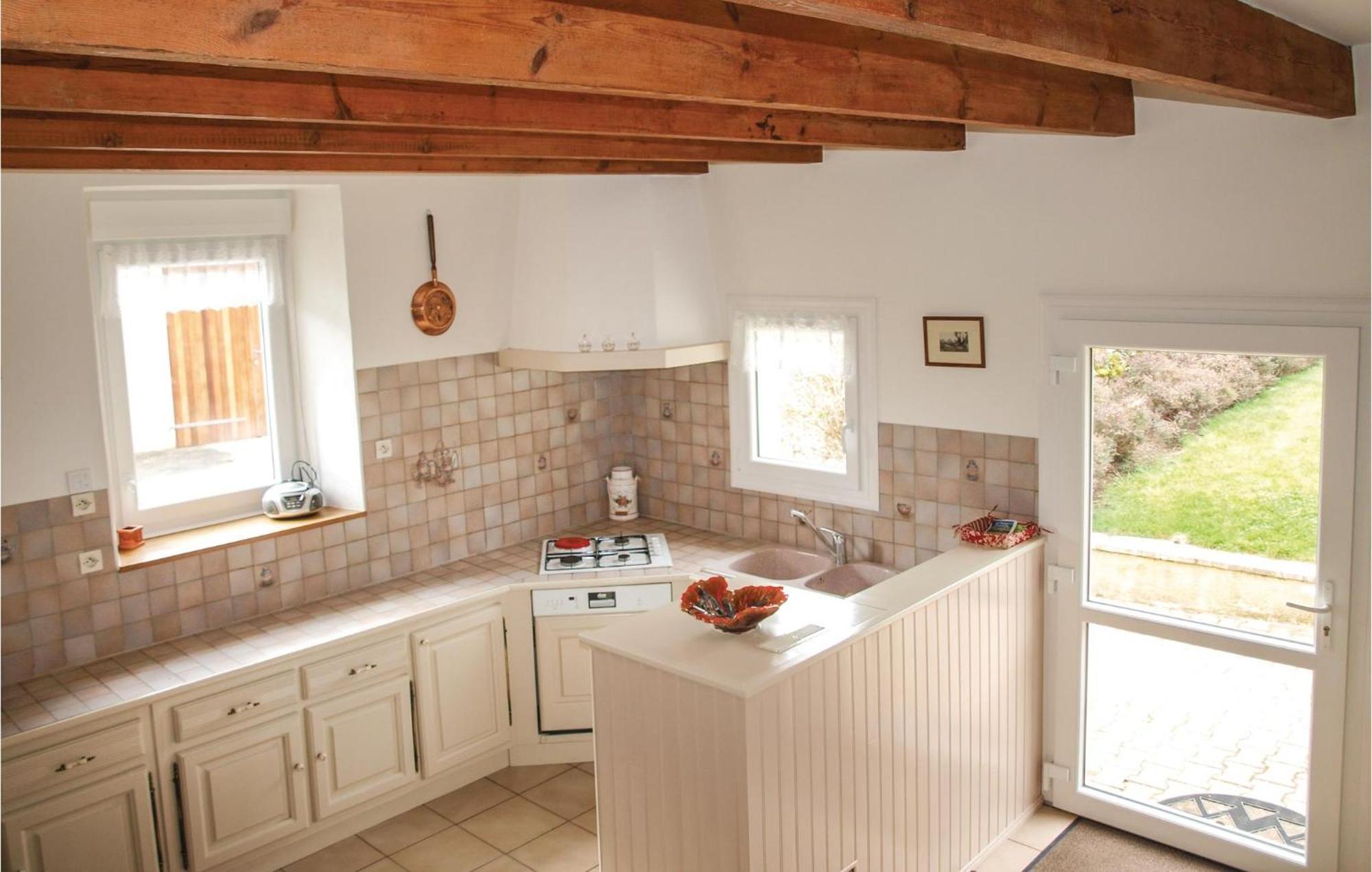 3 Bedroom Awesome Home In Lézardrieux エクステリア 写真