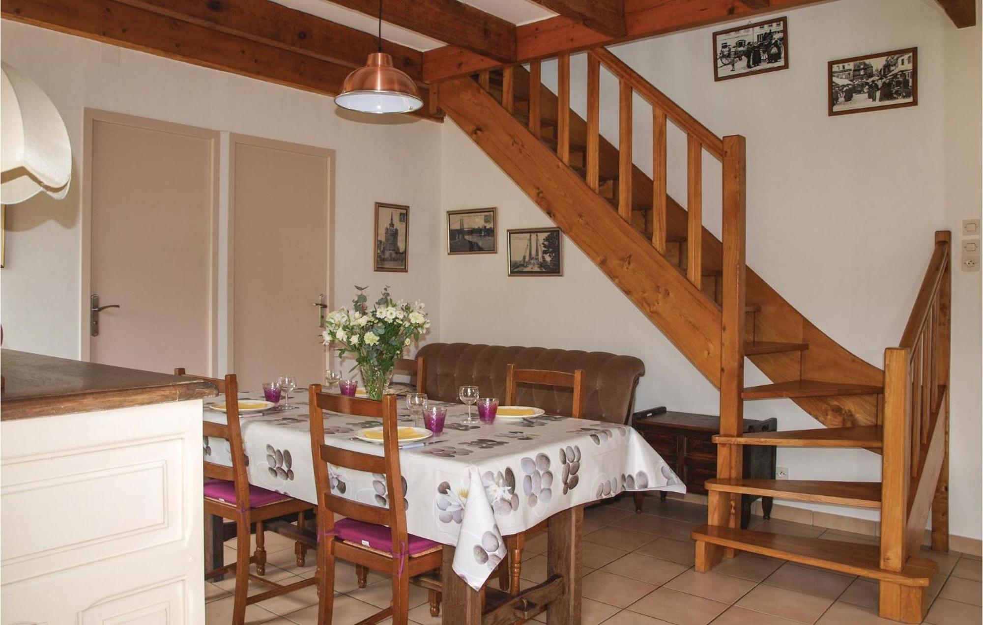 3 Bedroom Awesome Home In Lézardrieux エクステリア 写真